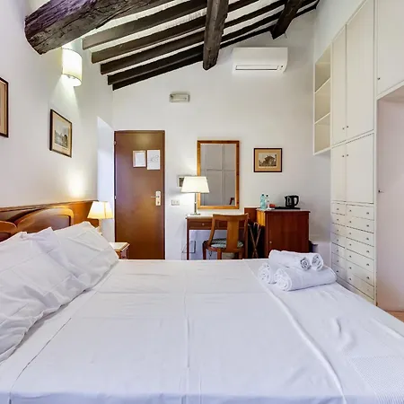 Clod'S Pods Villa Rome Room photo